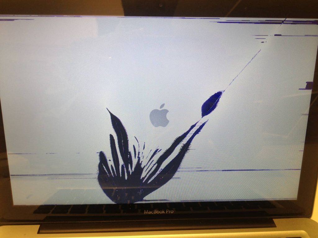 Cracked LCD MacBook Pro A1278