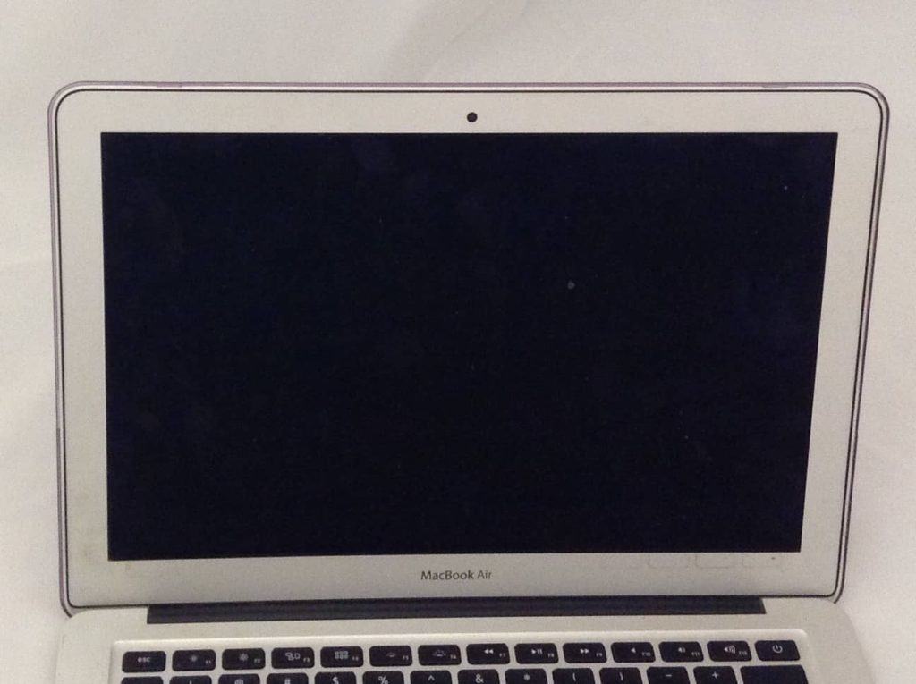 Completely dark screen on MacBook Air