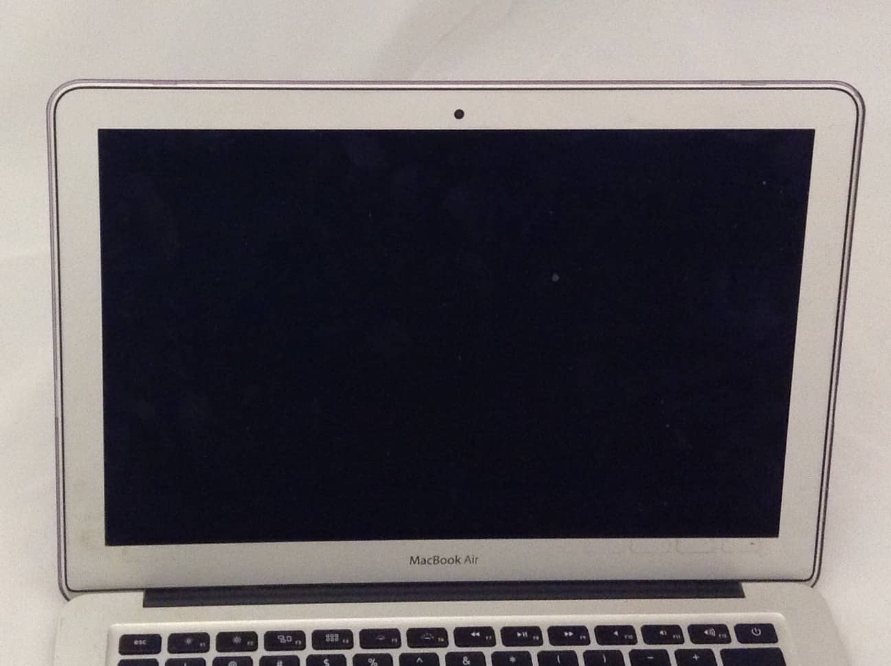 macbook air with retina display 2020