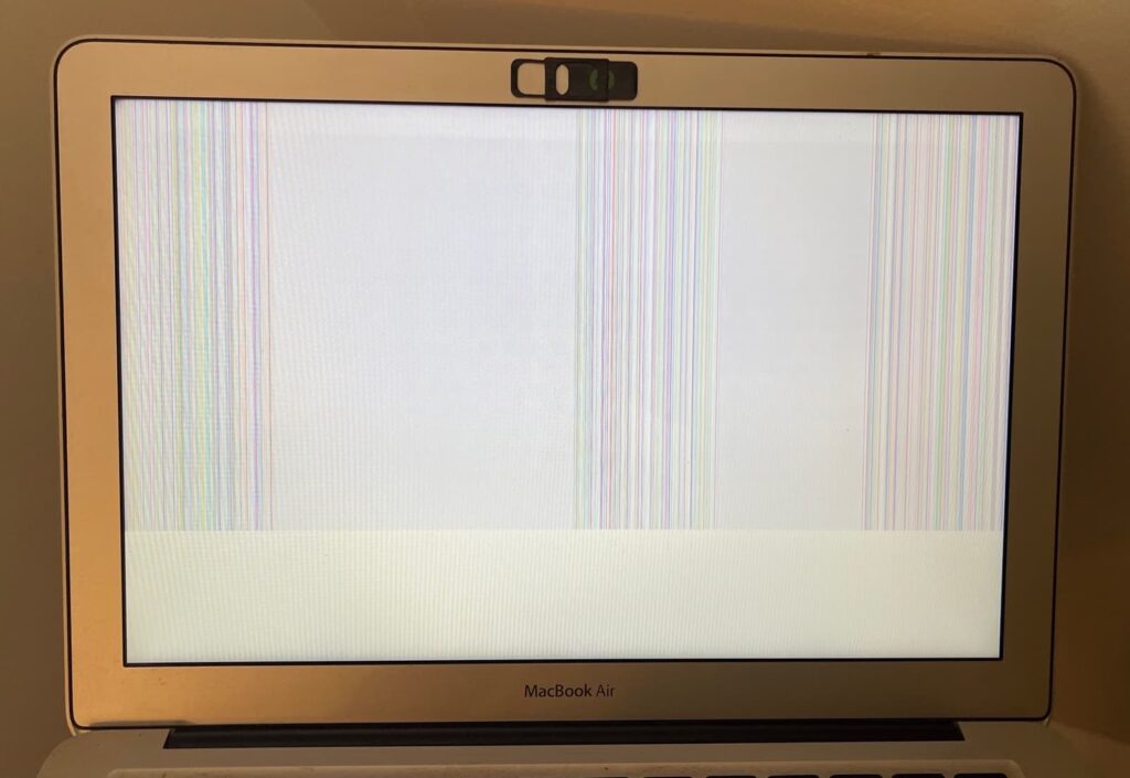 Common screen issue on 2017 MacBook Air